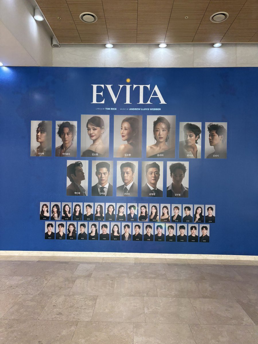 geeohohoh's tweet photo. #에비타 EVITA
2025 11/28 금 15:00
#광림아트센터BBCH홀 
55 20 60
#김소현 #김성식 #손준호 #김민철 #오정우 
14년만에 돌아온 영원한 감동 신화, 전 세계가 극찬한 마스터피스 ! 

2025.11.07~2026.01.11 https://t.co/uui9ai2UWr
