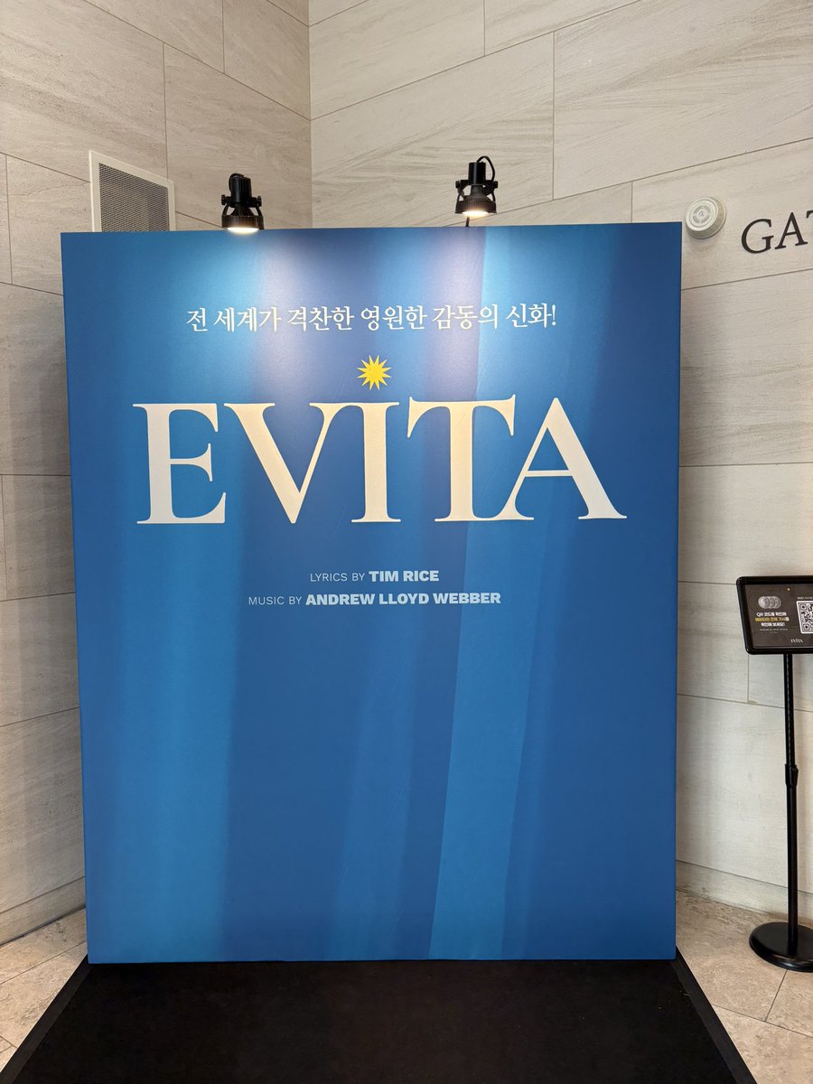 geeohohoh's tweet photo. #에비타 EVITA
2025 11/28 금 15:00
#광림아트센터BBCH홀 
55 20 60
#김소현 #김성식 #손준호 #김민철 #오정우 
14년만에 돌아온 영원한 감동 신화, 전 세계가 극찬한 마스터피스 ! 

2025.11.07~2026.01.11 https://t.co/uui9ai2UWr