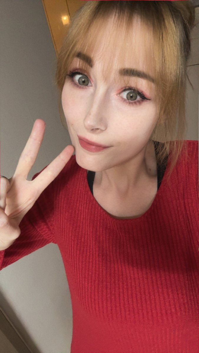 Going live over on kick with my parrots Eevee &amp; Loki.
Will be playing some Phasmophobia &amp; R.E.P.O
(EST) 8:00 PM - (CST) 7:00 PM - (PST) 5:00 PM - (GMT) 1:00 AM
Hope to see you there >> kick.com/spooky_eimi
#streamer #kickstreamer #parrots  #PHASMOPHOBIA #HI #safeplace #vibes