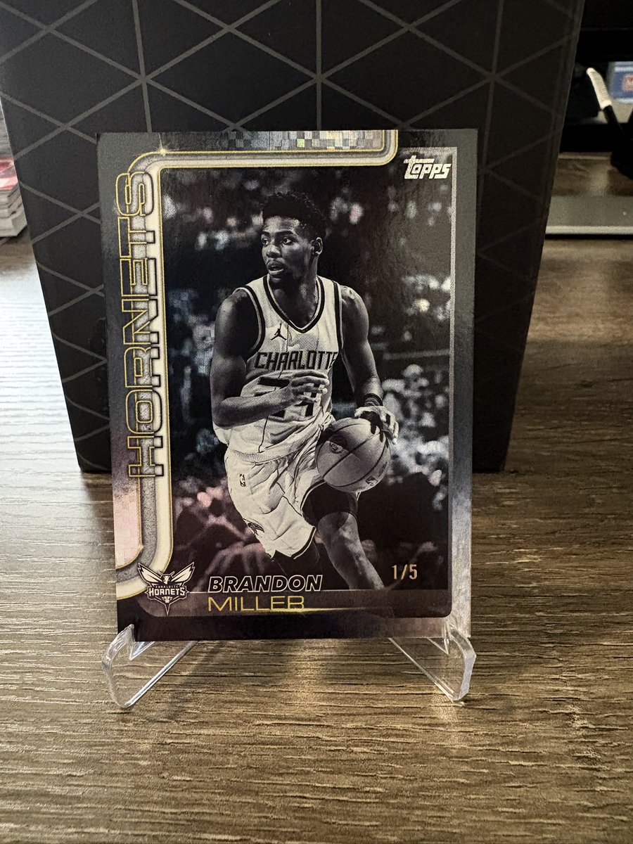 b_warnick22's tweet photo. @cardboardbst Topps Blackout Brandon Miller
Checkerboard 1/5
140$ shipped https://t.co/G6a1PMW9Ce