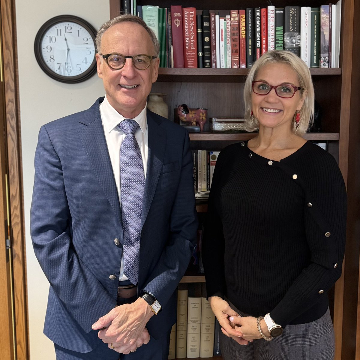 Rob_Oliphant's tweet image. In 2016, I was proud to co-sponsor a Bill to implement Canada’s National Dementia Strategy. Happy to meet with Claire Hafner of @AlzCanada to discuss how we can continue building on this progress to improve the quality of life for Canadians affected by Alzheimer’s disease.