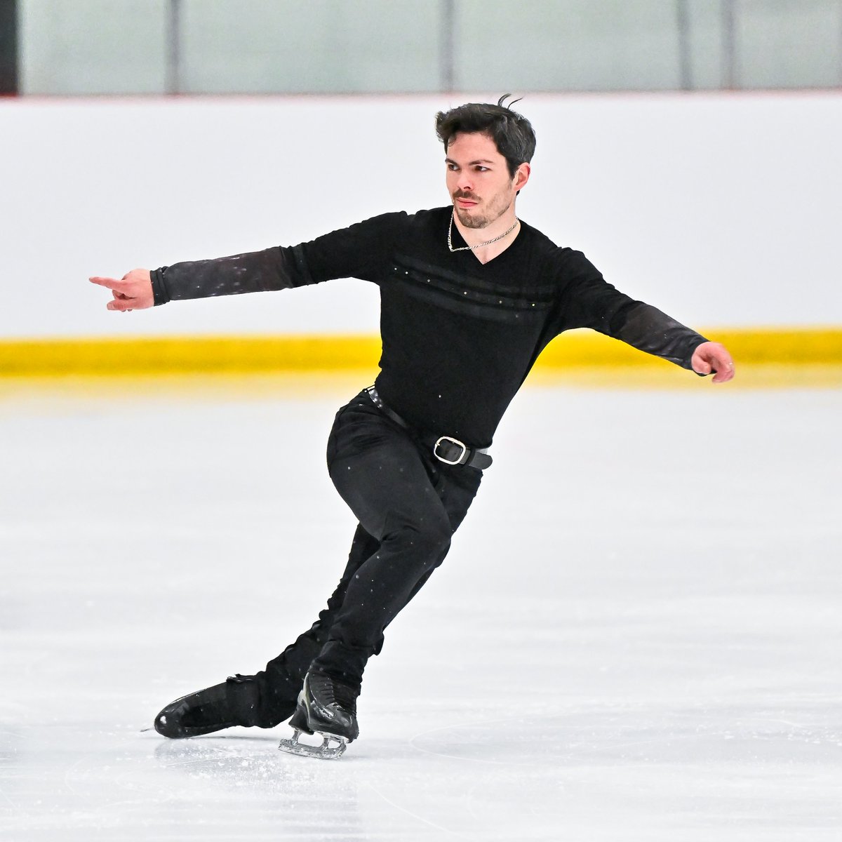 SkateCanada's tweet photo. Keegan Messing skates into 1⃣st place at #SCChallenge26

Senior men's short program results / Résultats programme court masculin ⤵️
  
1 -  Keegan Messing | AB/NT/NU
2 -  Wesley Chiu | BC/YT
3 - Matthew Newnham | AB/NT/NU https://t.co/B74H4b6oAH