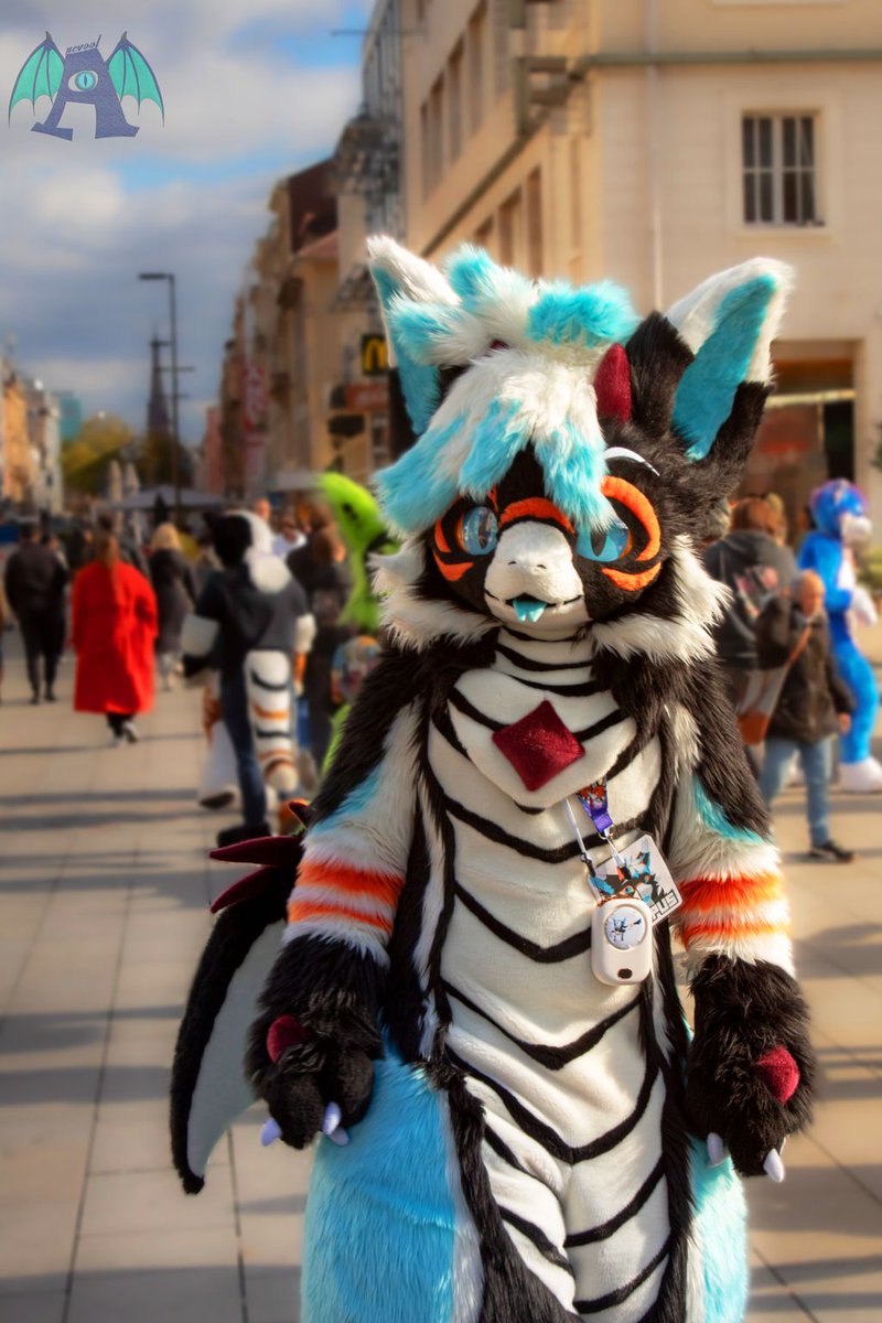 Can't wait to see zootopia 2 tomorrow! 👀 
And happy #FursuitFriday looking forward to suit again at the #karlsfurs suitwalk next week owo

🪡: <a href="/xiaoquandoki10/">Doki✧</a>
📷: @arcvaal