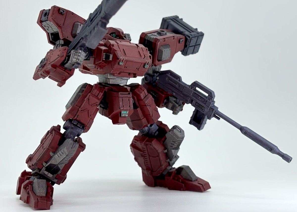 #今月作ったプラモ晒そうぜ
アオシマのイングラムと
ストラクチャーアーツのフロスト
作りました！