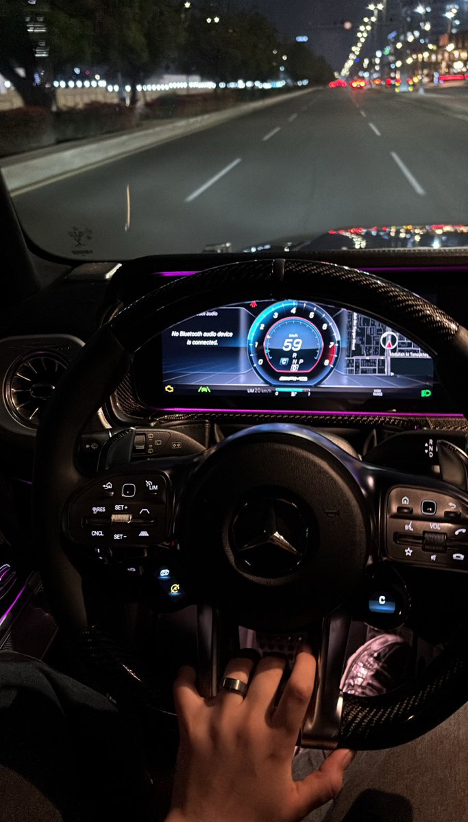 ii4ami's tweet image. شعور انك تسوقين سيارتك المفضله في شوارع مدينتك المفضله