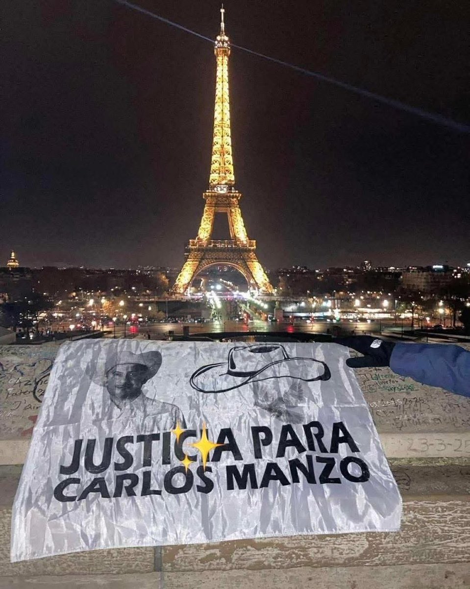 En París colocan una manta con el mensaje: “Justicia para Carlos Manzo”. 🇫🇷

#LoMatoElEstado