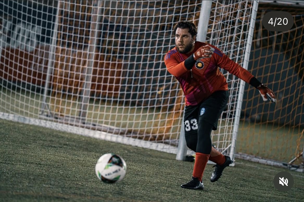 Back in action 🧤 
Had a good game but couldn’t get the win. ⚽️ 
Saved a shot with my face 😵