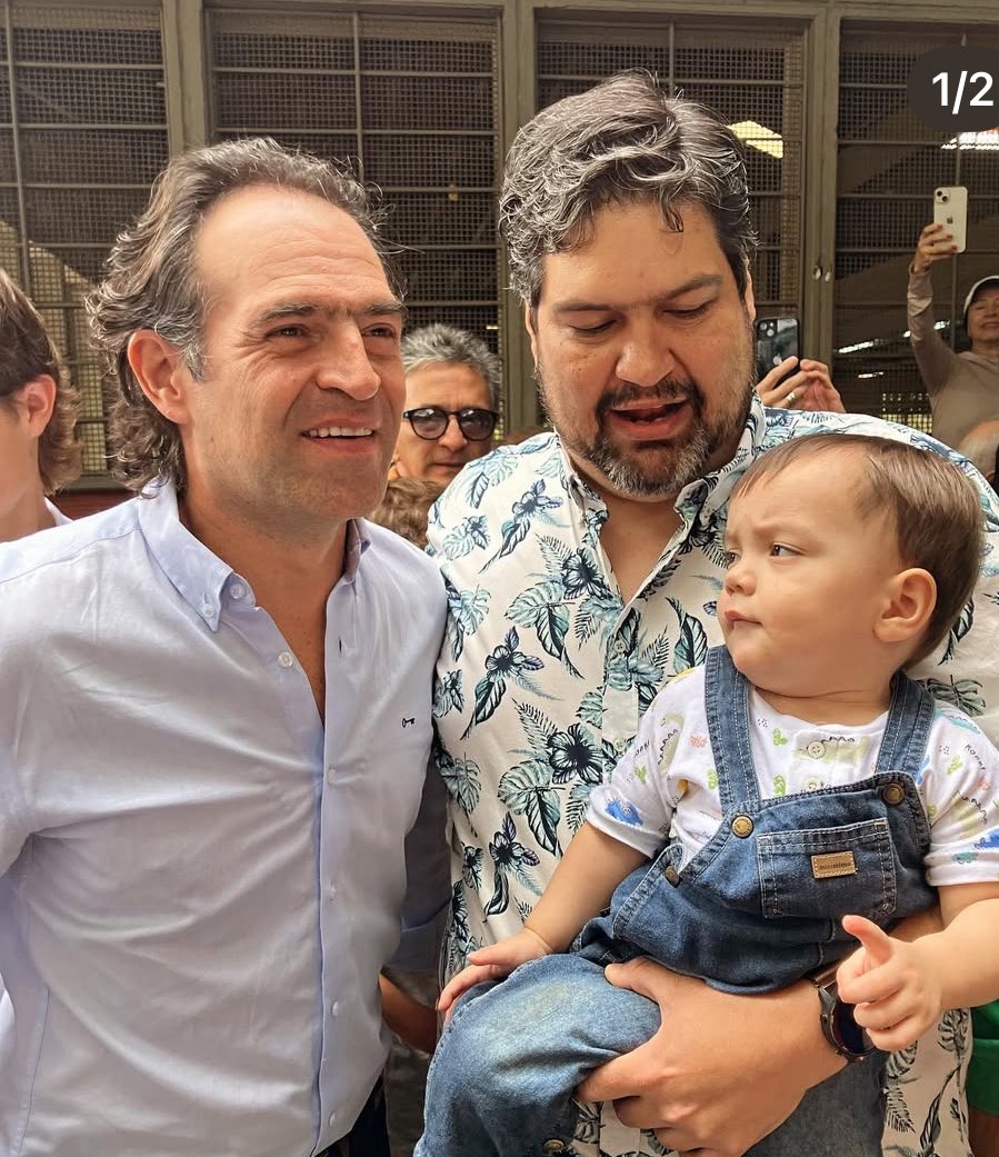 Hoy cumple años
Mi alcalde <a href="/FicoGutierrez/">Fico Gutiérrez</a> un bacan.