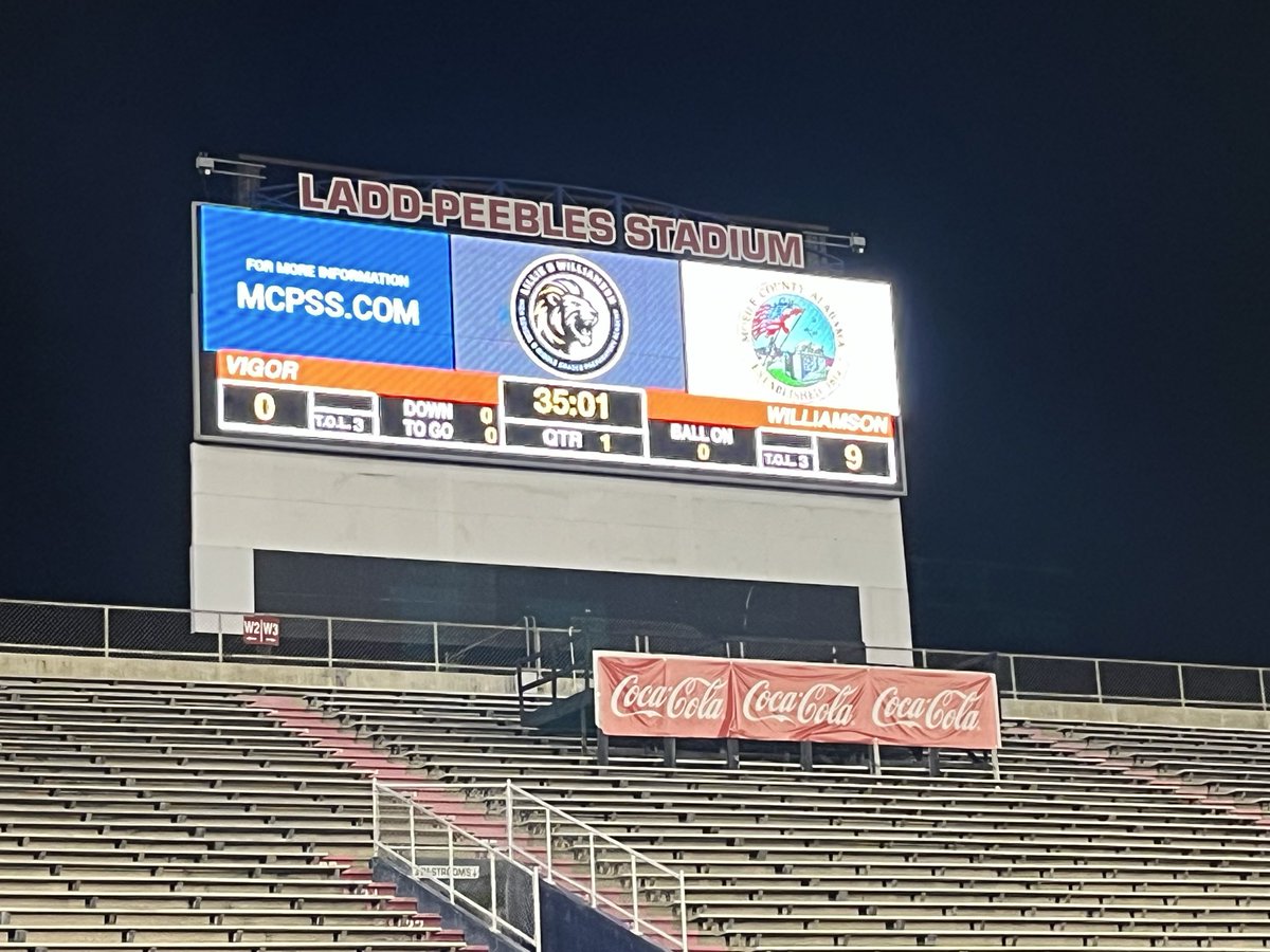 ScottRTodd's tweet image. After a long day of tailgating in Maysville, Vigor and Williamson faithful are filing into venerable old Ladd-Peebles Stadium. Should be a great 5A semifinal - listen live on @1055wnsp.