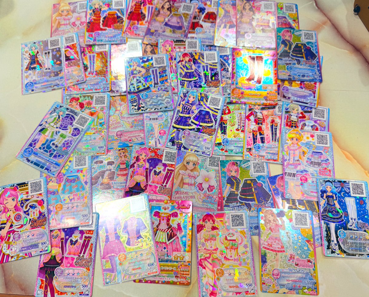 アイカツカード などが入荷してます。各100円⭕️ #アイカツ #アイカツ