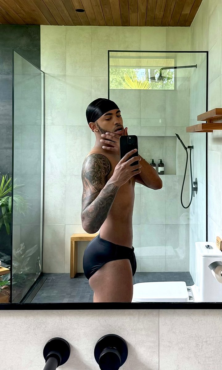 _FREDDIEB's tweet image. FACE CARD.             BODY CARD.