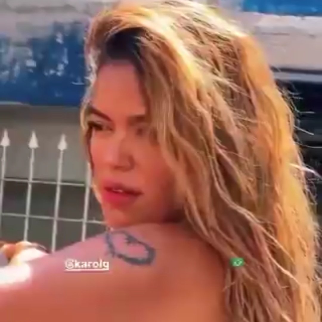 KarolGBRA's tweet photo. O filme do álbum “TROPICOQUETA” estreia no dia 7 de dezembro e contará com o visual de “Bandida Entrenada”, gravado no Brasil. https://t.co/3owsfGFtlt