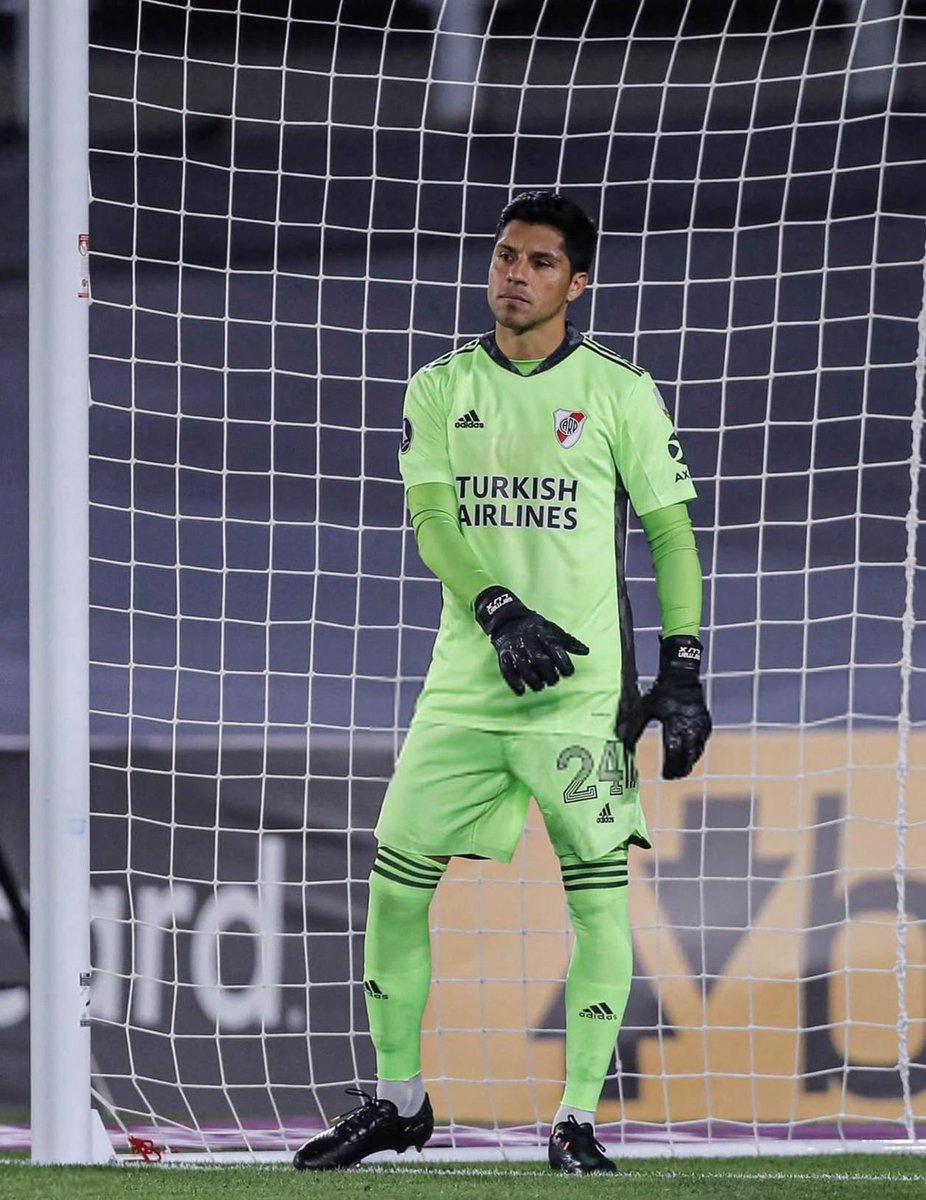 Fue arquero. Fue cinco. Fue líder. Fue campeón. Fue hincha. Es y será ÍDOLO DE RIVER. 

¡Gracias por tanto, Enzo Nicolás! 🤍❤️