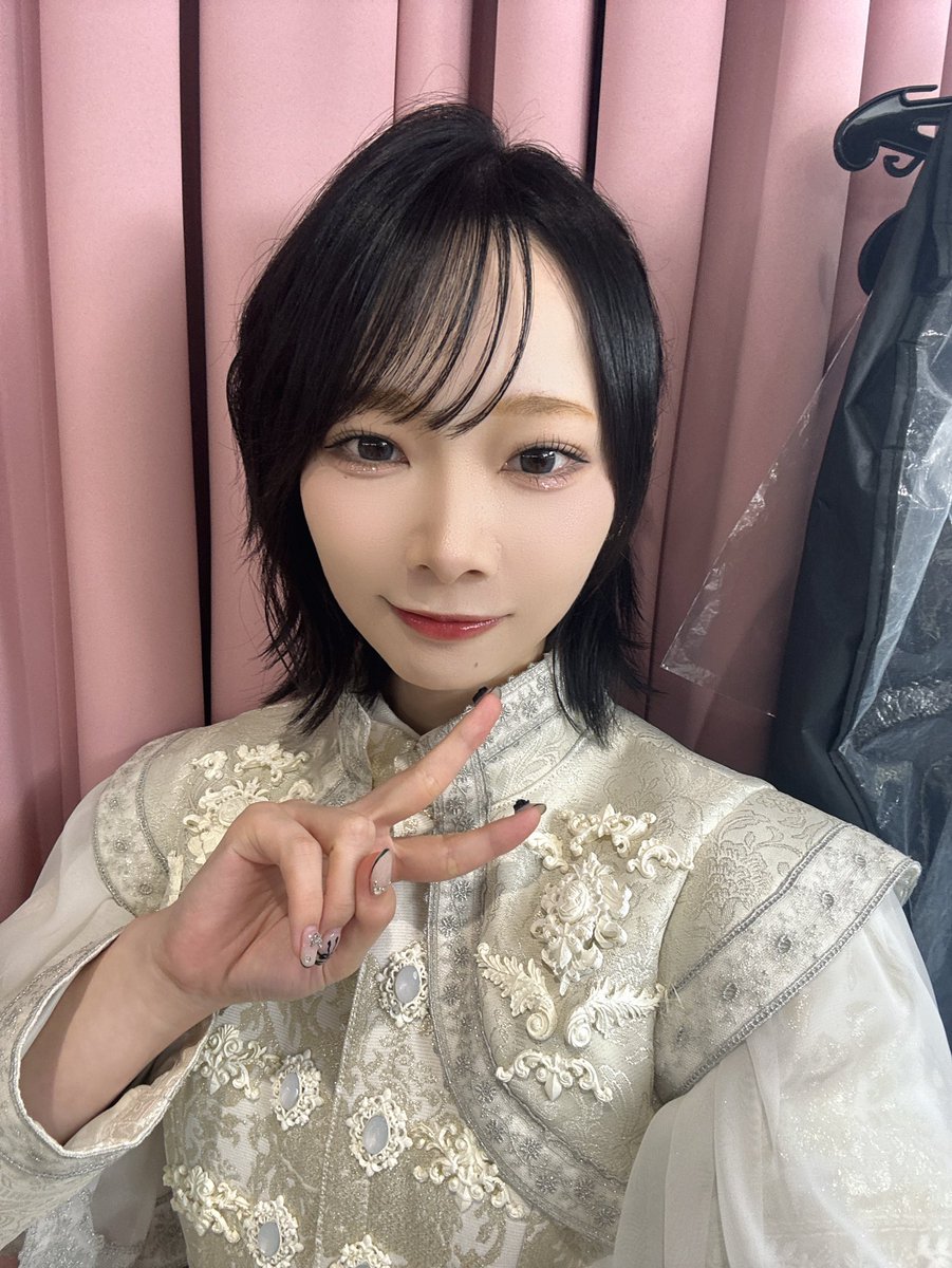 今日は衣装での写真会です！！ 当日券もあるので絶対会いに来て〜🫶🏻