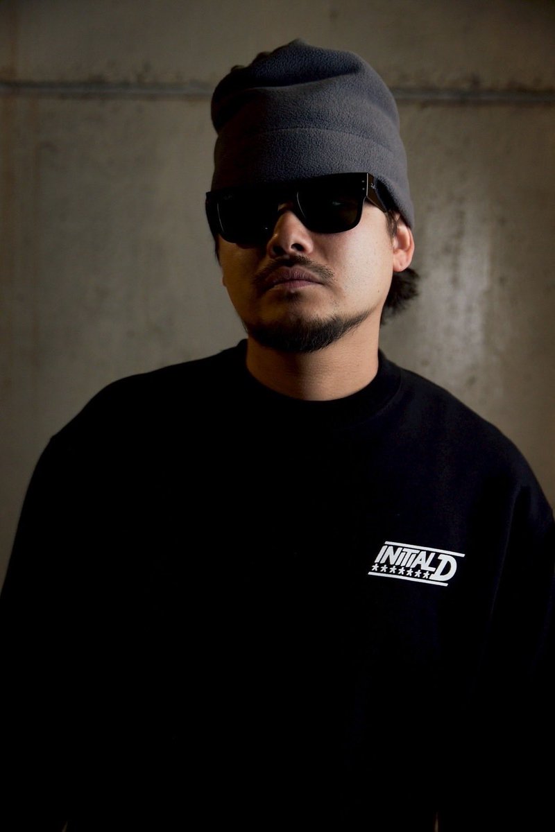 jDMt_tokyo's tweet photo. JDMTOURS ONLINE STOREにて
アート界のレジェンドERIC HAZE と頭文字 Dとのコラボレーションアイテムを発売いたしました。 https://t.co/sKmNAKZr8n