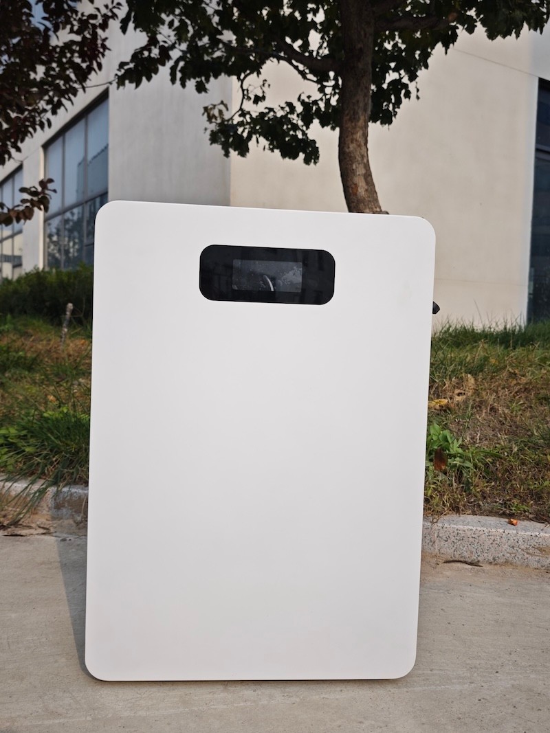 Qinlu_energy's tweet image. "Glacier White" Home Energy Storage:

5kWh lithium battery + inverter for stable AC. Solar-ready off-grid self-sufficiency. 

Multi-safety protections, art-like design—the heart of home energy!

#HomeEnergyStorage #SolarStorage #HomeAesthetics#foryou #fyp #qinlu