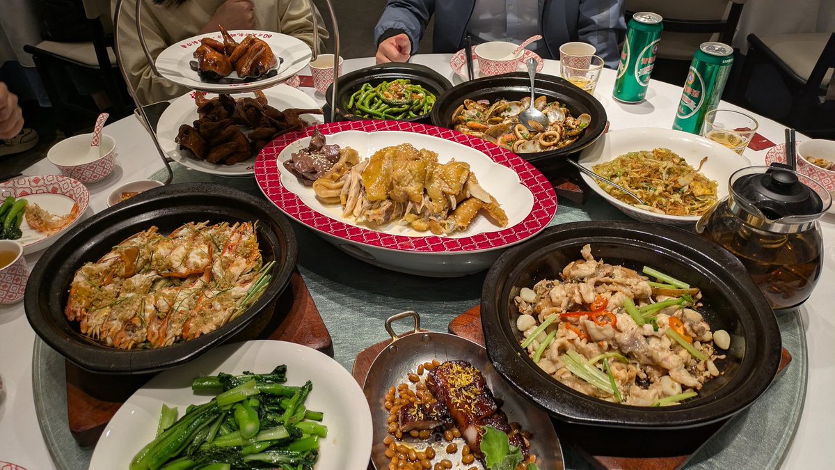 ZappyZappy7's tweet image. 深圳最後の夜に現地のロボット関係者の人たちを誘って会食。夜遅くまでワイワイ・ガヤガヤ。英語・中国語(たまに日本語)が飛び交う楽しいひと時だった。交流が更に深まり、次回の訪問が楽しみだ。

#shenzhen #RobotValley #humanoidrobot