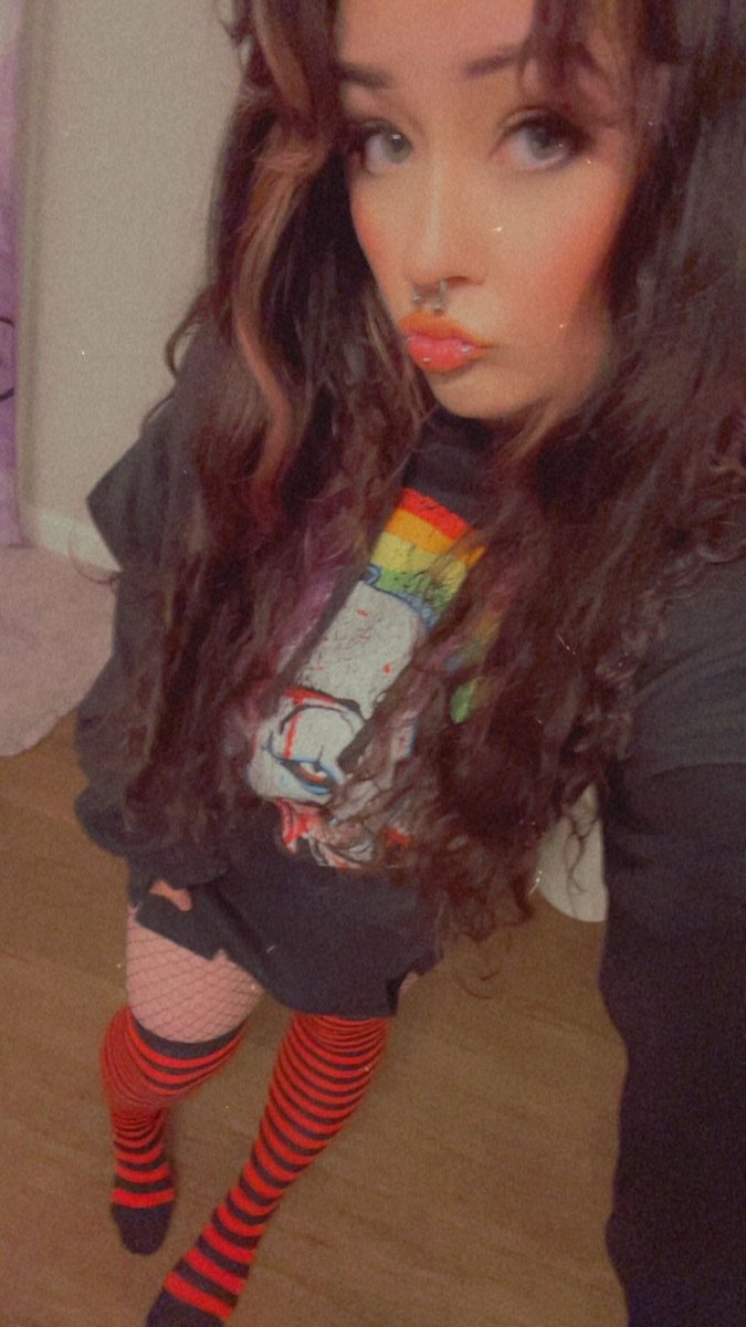 𝐚𝐫𝐢 🔪🐇 tweet media