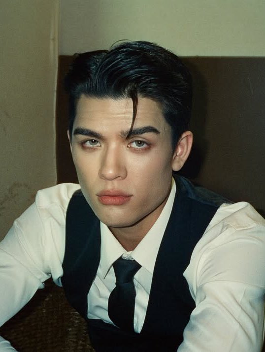 j2728g's tweet image. พี่ว่าหน้าตาแบบนี้ เล่นบทไหนได้บ้างคะ 😗