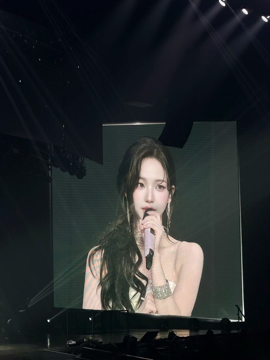 rina11_jm's tweet image. She is too perfectaixin💙

#카리나 #Karina 
#에스파 #aespa 
#エスパ #カリナ #柳智敏