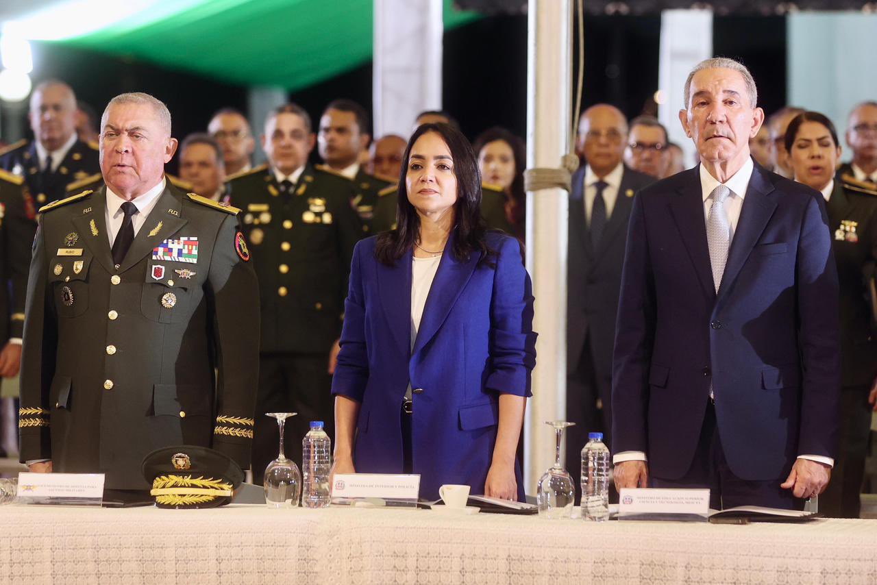 G64qXYmXwAA X W?format=jpg&name=large