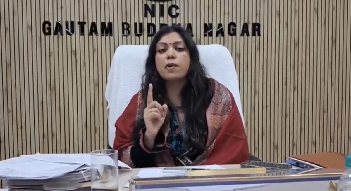 NOIDA जनपद वासियों से जिलाधिकारी की अपील SIR के तहत अपना गणना प्रपत्र ज़रूर दें। कोई पात्र मतदाता नहीं छूटे। अगर गणना प्रपत्र,फॉर्म 6, 8 में सहयोग हेतु हेल्पलाइन नंबर: 1950, 0120-2978702, 2978231, 2978232, 2978233 पर संपर्क करें व कल सुबह 10 बजे बूथ पर पहुंचकर सहयोग लें। #SIR