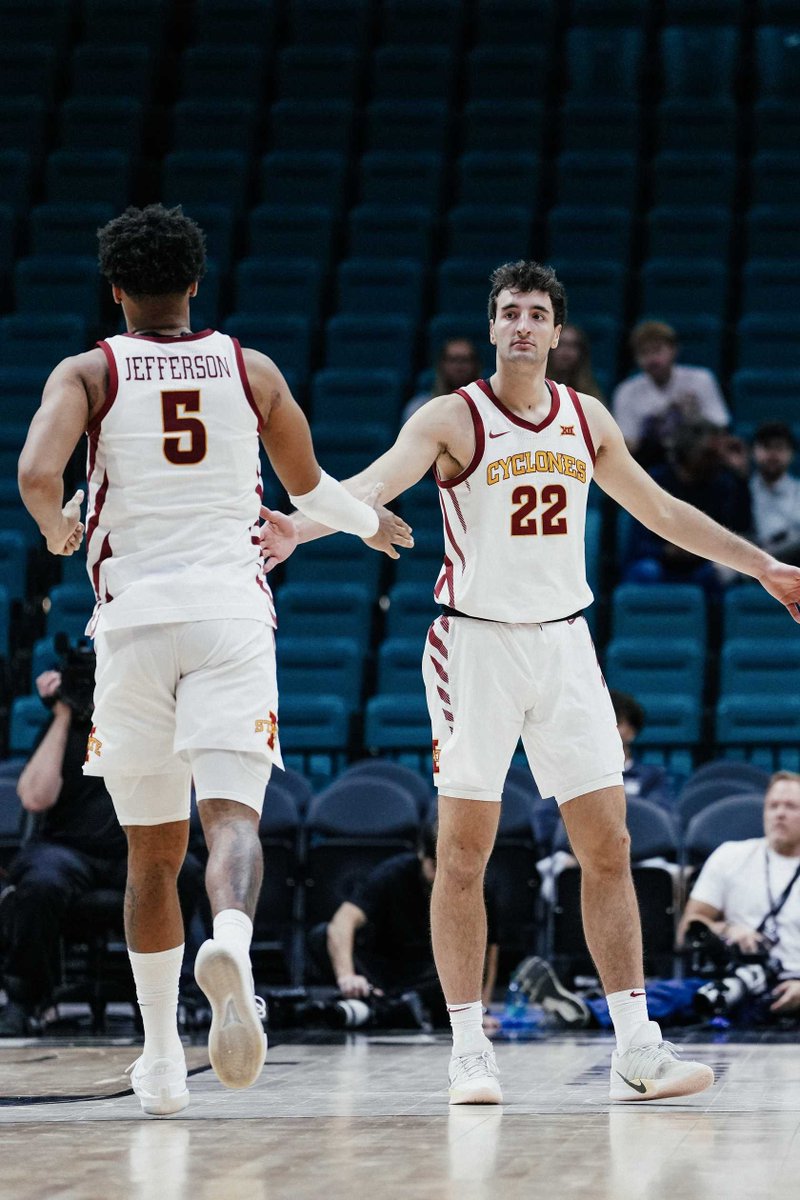 CBKReport's tweet image. The Big 12 is 10-2 vs. the SEC this season 🤯

The SEC has 25 losses on the year, and 40% of them have come against Big 12 teams.

Best conference in CBB?