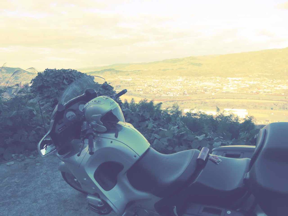 chichionin's tweet image. 季節がまた一歩進んでた　〜ビスコフとコーヒーボトルの季節〜 plaza.rakuten.co.jp/chichionin/dia… #r_blog ＃バイク　＃バイクが好きだ　＃バイクのある風景　＃バイクツーリング　＃早朝プチツーリング　＃季節　＃冬　＃ビスコフ　＃コーヒーボトル　＃コーヒー　＃珈琲　＃ごちそう　＃R1150RT