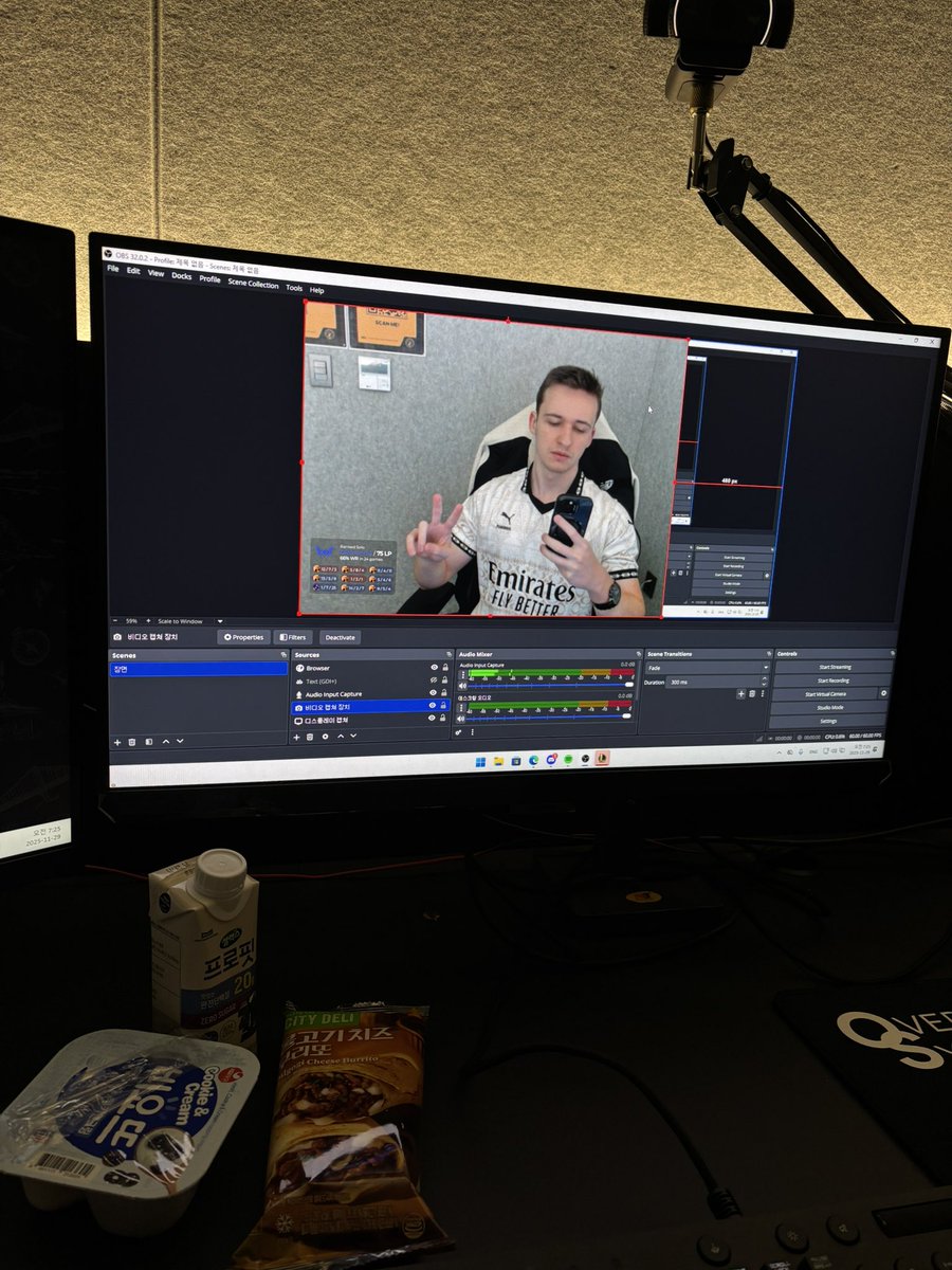 SOLOQ KR

twitch.tv/imaaaster
kick.com/imaaaster