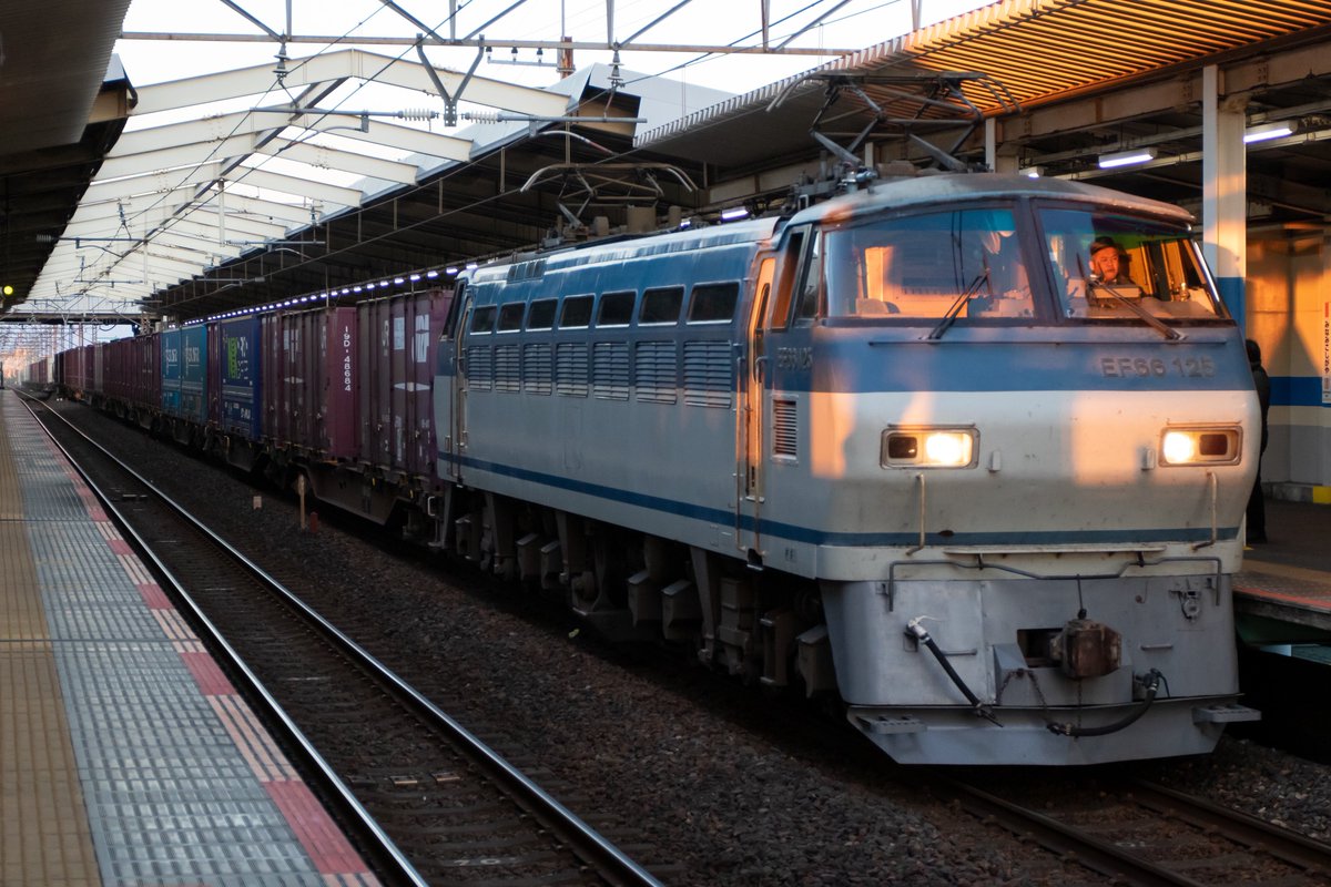 Ibym646566's tweet image. 2025/11/29                コンテナ輸送
2066レ   EF66  125①+コキ