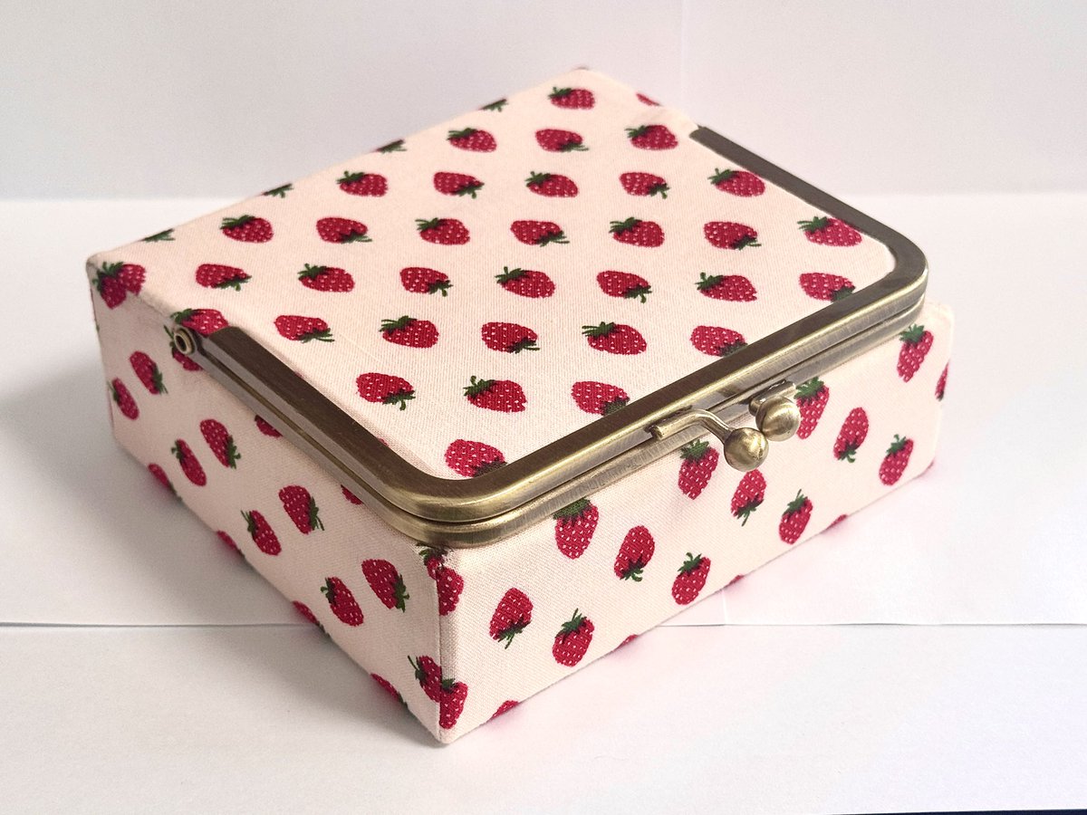 REPUBLIC OF NYAPAN tweet media