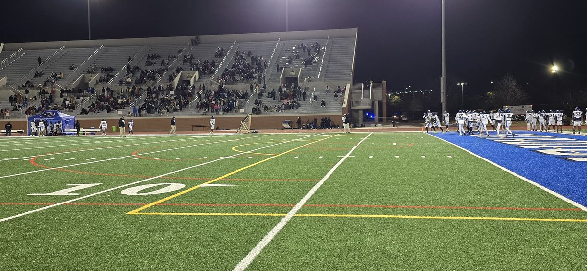 JPattersonTV's tweet image. I&apos;ve made the quick trip from Mercedes-Benz Stadium to Lakewood Stadium, as @SC_PANTHER_FB takes on #1 Carver-Atlanta. Sumter County leads 20-12 starting the 3rd. Highlights of this one, @GWTigersODH, @BigBlueRecruits and @LanettPantherFB tonight on @WRBLSports! @GPBsports
