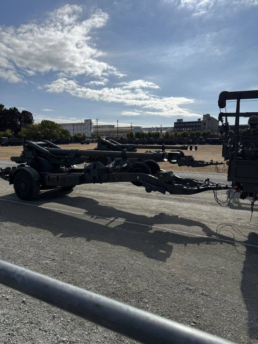 yuko_koenkai's tweet image. 本日は豊川駐屯地創立75周年記念行事に竹上ゆうこは参加しています。

#竹上ゆうこ 
#減税保守こども 
#豊川駐屯地創立75周年記念行事