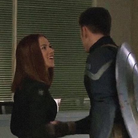 MarvelsContent's tweet image. Scarlett Johansson and Chris Evans in ‘CAPTAIN AMERICA: THE WINTER SOLDIER’