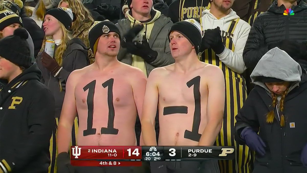 cjzero's tweet image. S/O to the shirtless 11-1 Purdue fans