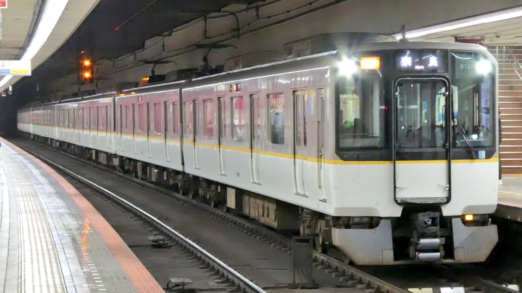 VC_VVVF's tweet image. 見慣れてるからなんとも思わんけど、さすがに同じのが4つも連なってるのはヤバいのかねぇ