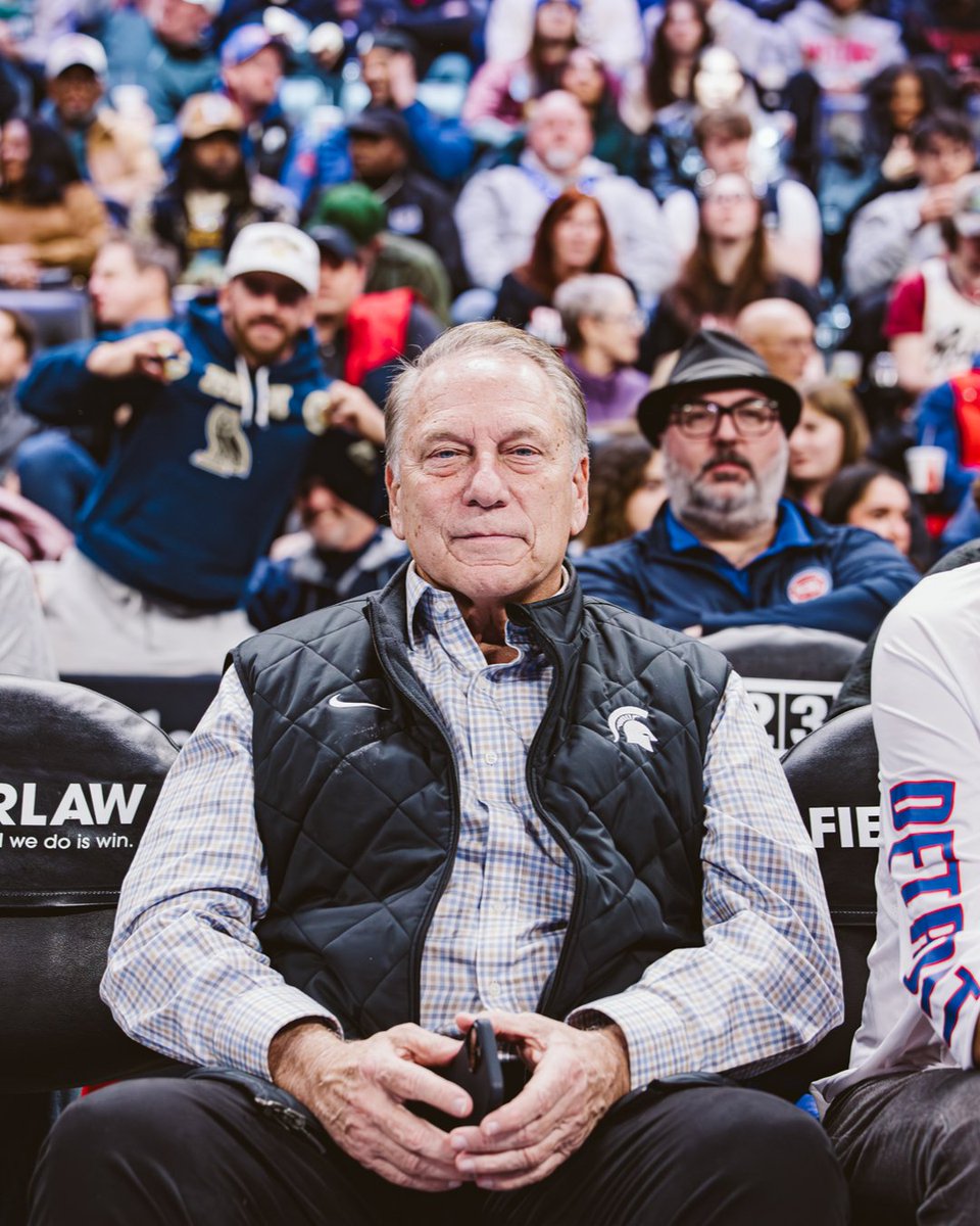 We have an @MSU_Basketball legend in the house! 