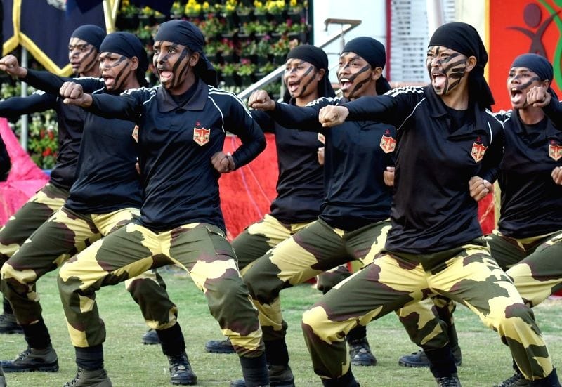 BSF_Rajasthan's tweet image. &quot;𝐄𝐦𝐩𝐨𝐰𝐞𝐫𝐞𝐝 𝐭𝐡𝐫𝐨𝐮𝐠𝐡 𝐬𝐤𝐢𝐥𝐥,
𝐮𝐧𝐦𝐚𝐭𝐜𝐡𝐞𝐝 𝐢𝐧 𝐮𝐧𝐚𝐫𝐦𝐞𝐝 𝐜𝐨𝐦𝐛𝐚𝐭.&quot;

#BSFRajasthan 
#FirstLineofDefence