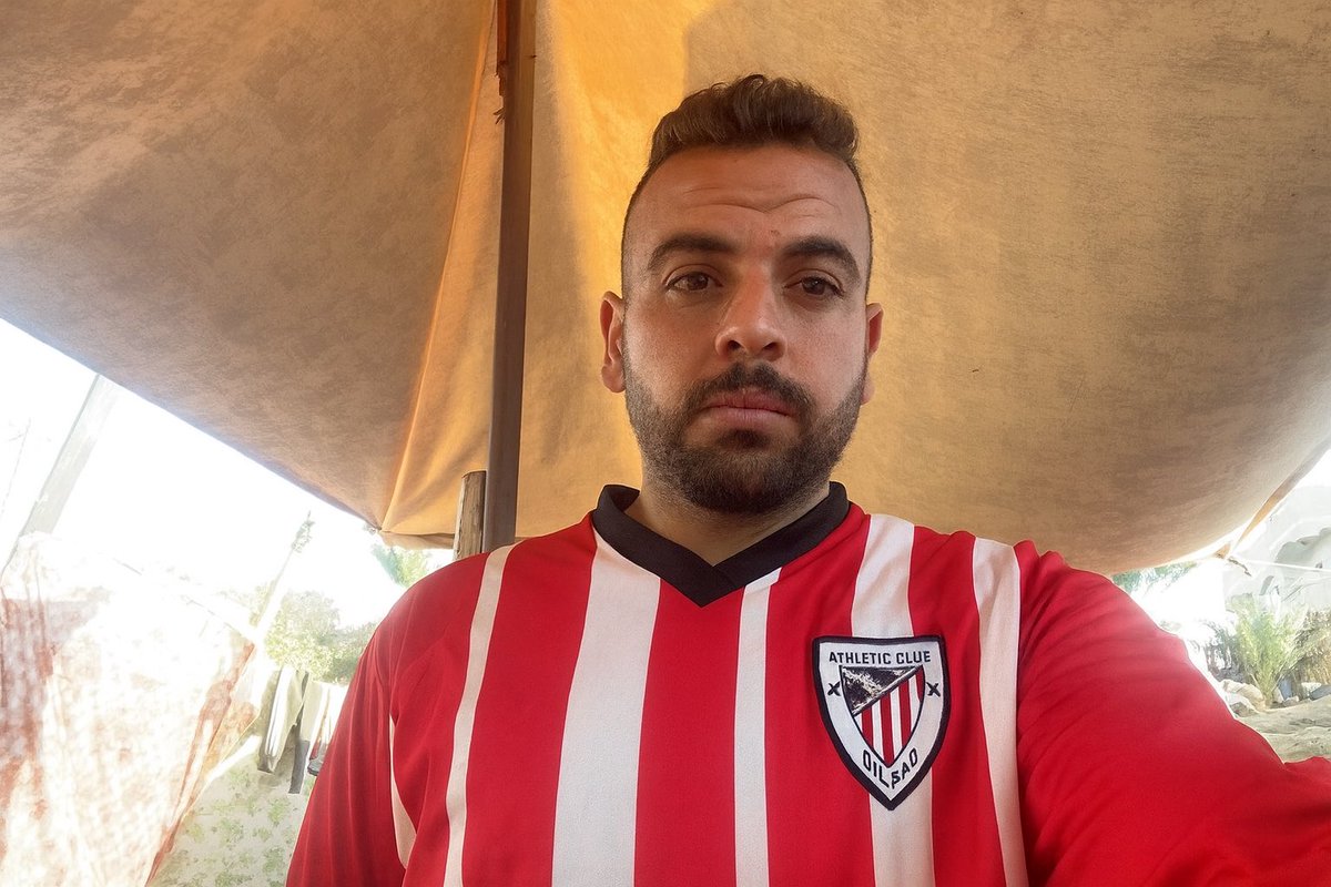 Abozaki92733's tweet image. Hello everyone

For days, I have been directing my call to everyone in the hope that someone will hear my call. We have completely drowned and our supplies have sunk, and there is nothing left for us. Today, I will direct my call to the audience of Athletic Bilbao Club. It has…