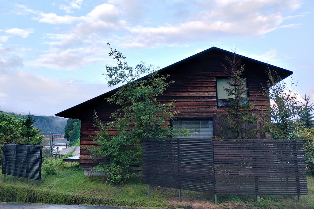 tomodora's tweet image. きょうのわが家。

なんか少し暖かい…陽射しのおかげか。

＃SwitchBot
＃温度湿度管理