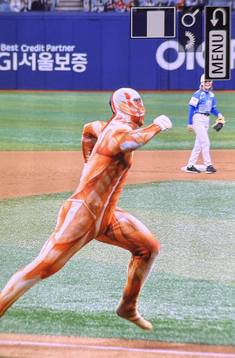 251129 희망더하기 자선야구대회🩵
귀하게 태어난 내가 이런걸 봐도 될까?

#KBO #롯데자이언츠 #상무피닉스 #전미르