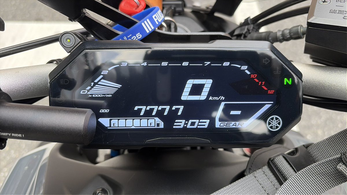 Hazime332's tweet photo. 7のゾロ目!
次は7万キロ後か……
#ツーリング #YAMAHA #YAMAHAmotorcycles #RM33J #千葉県民ライダー #バイクが好きだ #motorcyclelife #TANAX #タナ友 #tourshellcase #CHIGEE #Smartridemonitor #レッドバロン #daytonajp #GIVI #quadlock https://t.co/dWWASPJ0a8