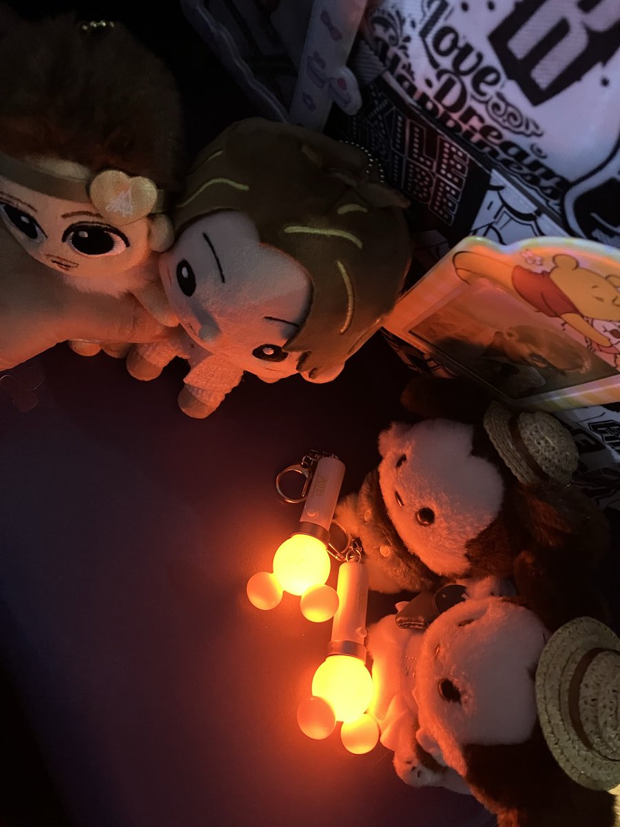 mm_1928rsBerry's tweet photo. まだなので遊んでいる🧸
#EXILELive https://t.co/pIZ9eYXNdW