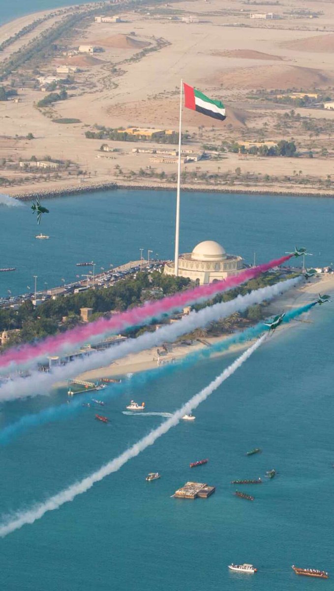 saltankw84's tweet photo. بلاد الخليج اوطانى   
🇧🇭🇰🇼🇴🇲🇸🇦🇶🇦🇦🇪 
  يوم  2 من ديسمبر 
 عيد أتحاد الأمارات🇦🇪
   
" أريد من هذا الشعب الأخلاص فى العمل وحب الوطن " 
زايد بن سلطان أل نهيان( رحمه الله )

  "لاتشلون هم " 
" البيت متوحد " 
الشيخ / محمد بن زايد أل نهيان

عاش أتحاد إماراتنا
وعاش ..زايد فينا للأبد  🇦🇪 https://t.co/C5QZl7Uneo