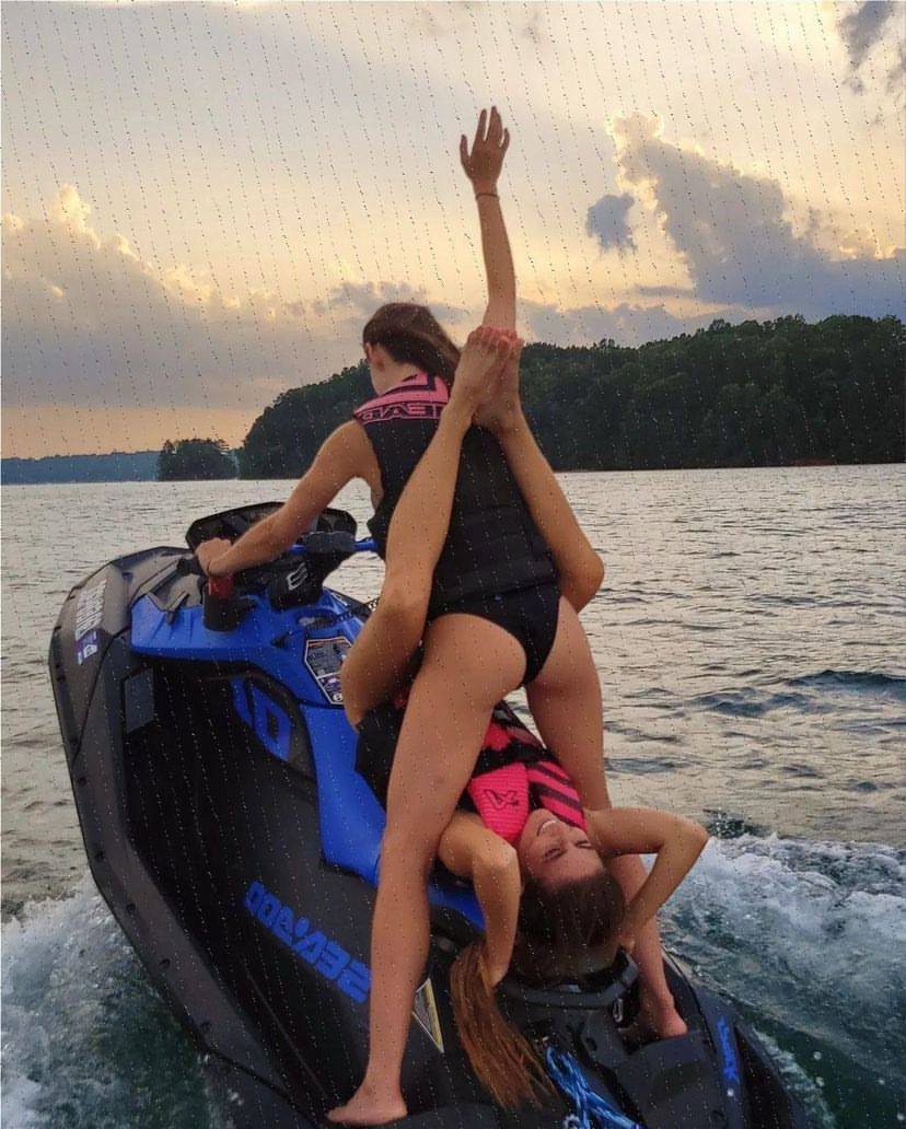 LilMiss_squiter's tweet photo. Fun time 🤗🥰 https://t.co/zbld01jcpW