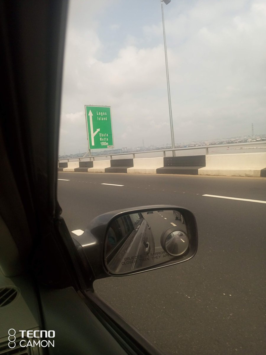 reWork_Interior's tweet image. Lagos sun don rise, NEPA don carry light, but your wardrobe still never gree open mouth by 2 a.m. 😭
Drop your current wardrobe wahala for comment section let&apos;s help you out.