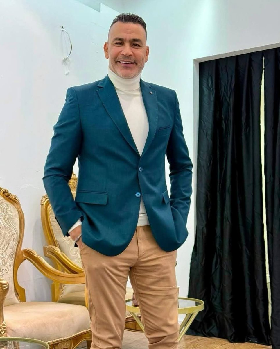 mohamed61228644's tweet image. اوعى تفتكر ان جمهور الاهلي ناسيك او ناسى الكلام اللى انت عمال ترميه وانت قاعد فى الاستوديو وضارب البدله وعامل شعرك كرياتين ومسشوره والجلاله واخداك وانت بتحزق وبتقول ان الاهلى ضافلك مره وانت ضفتله مليون مره، 

انا لو كنت ناسي افكرك اول ما الاهلى جابك وكنت عامل شنب ابو المعاطى…