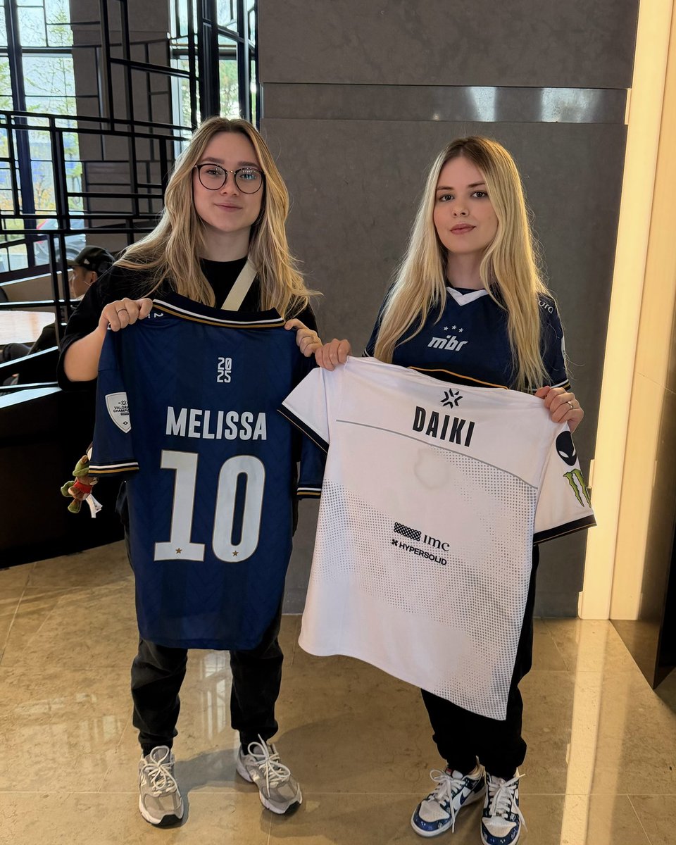 daikifps's tweet image. 💙💙💙💙💙💙 loiras quebrando tudo nesse gcc