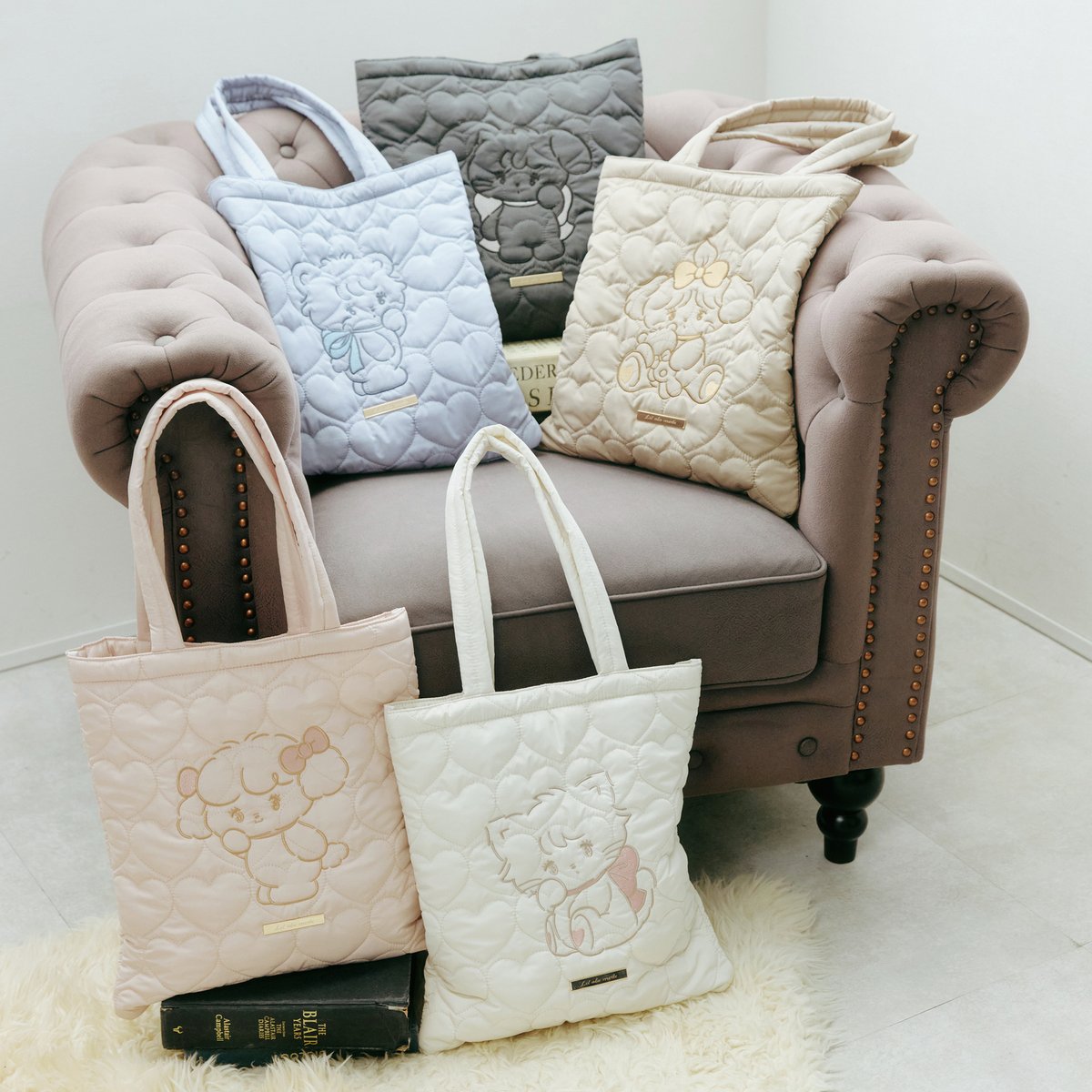 lilalamodestore's tweet image. ⠀
⋆ ࣪ 新商品👜 ˖ ࣪⋆

#Lilalamode
ハートキルティングトートバッグ(全5種)
各3,850円(税込)

ぷっくりハートキルト💗ʾʾ

落ち着いたニュアンスカラーで
デイリーに使いやすいっ🍒

#Lilalamodestore にて
12/6(土)11時発売🛒
tinyurl.com/yyxuhr62

#mikko