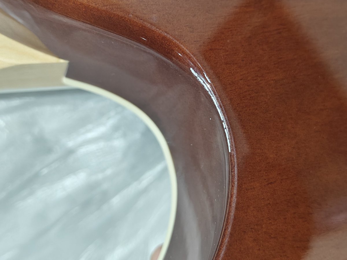 asadjansari's tweet photo. @amazonIN 
Order number 406-7912908-2572317
@bajaao
The neck pickup has a small chip on the edge, there’s a visible mark on the neck and the underside of the body has scratches. The overall condition feels more like an opened or previously handled unit. This is disappointing. https://t.co/pSHgyCh9A2